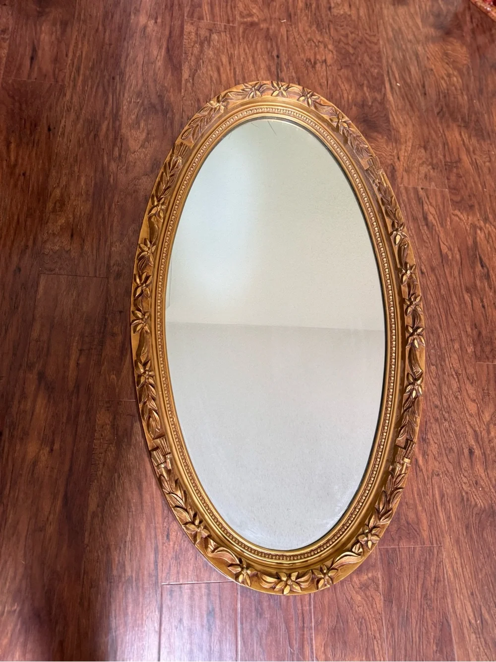 Beautiful Vintage Mid-Century Hollywood Regency Oval Decorative BIG Wall Mirror